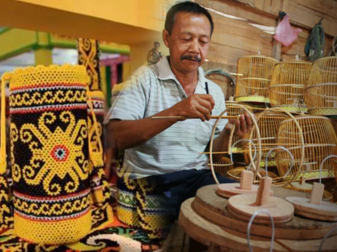 Aneka kerajinan tangan khas Gresik